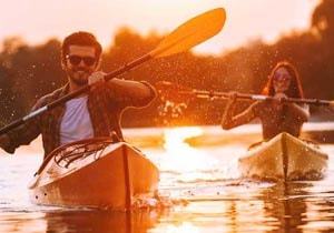 kayaking couple